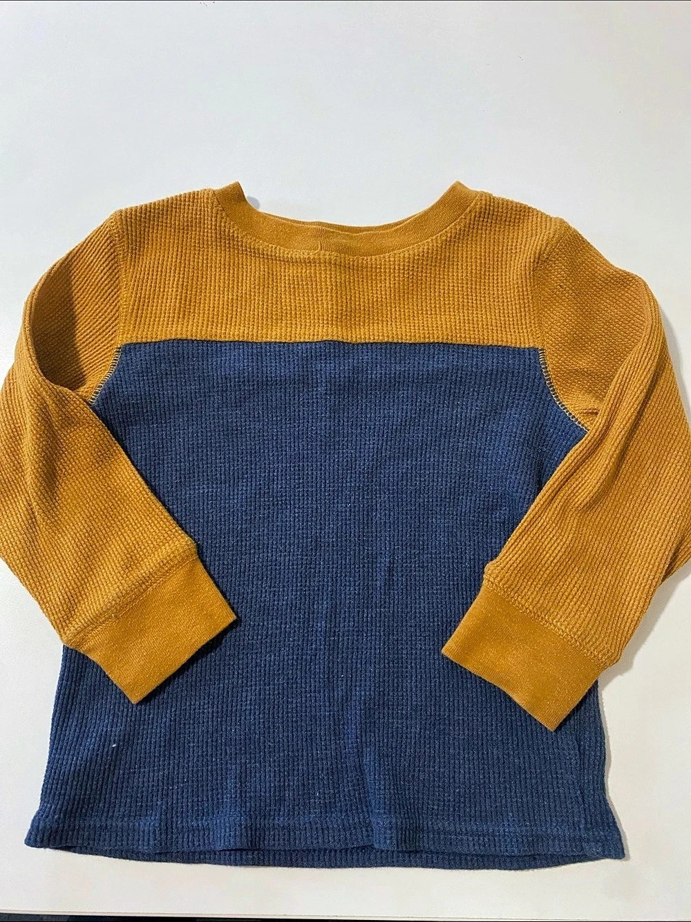 Cat & Jack Colorblock Waffle Knit Long Sleeve Thermal Shirt Thermal Shirt Size